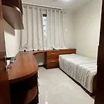 Apartamento Na Quadra Da Praia