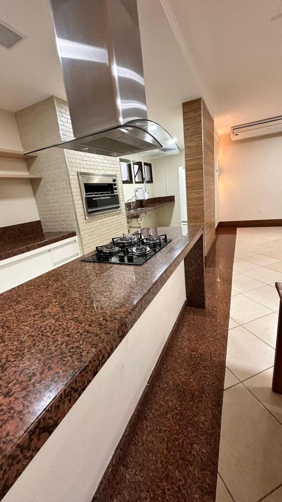 Apartamento Na Quadra Da *